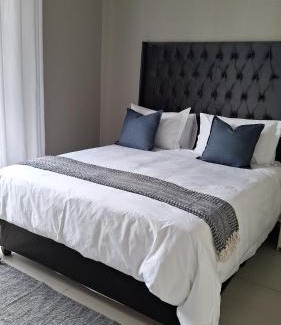 Greater Johannesburg Metropolitan Area Apartment | Luxury Apartments
