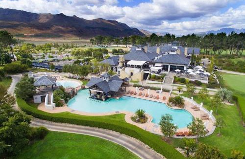 Cape Winelands House | Luxury Lodge 5F, Pearl Valley Golf Estate