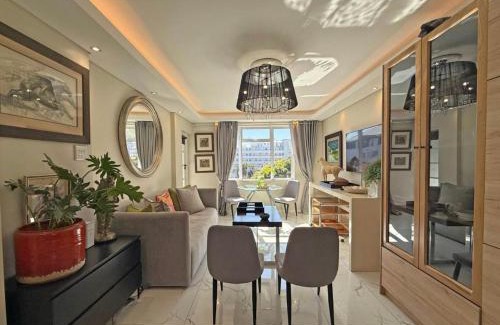 Sea Point Apartment | Luxury Seapoint One-Bedroom secure apartment with on-premise parking