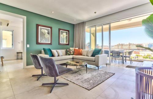 Victoria and Alfred Waterfront Apartment | Luxury three Bedroom Apartment - fully furnished and equipped