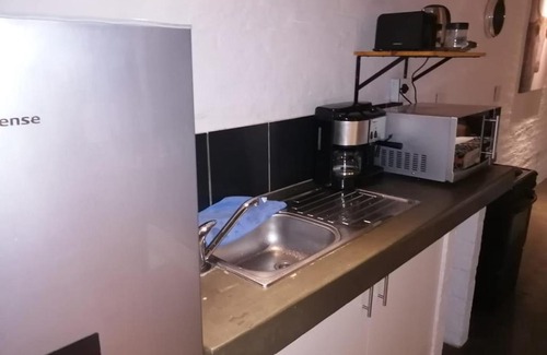 Downtown Johannesburg Apartment | Maboneng Spacious Modern Apartment