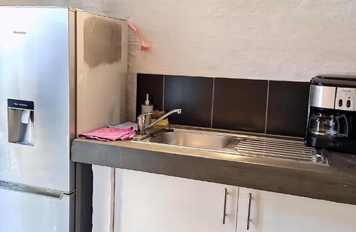 Downtown Johannesburg Apartment | Maboneng Spacious Modern Apartment