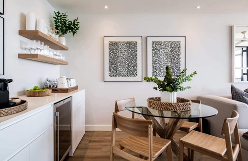 Mouille Point Apartment | Magical Apartment w/Uninterrupted Ocean Views (Mouille Views)