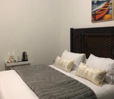 Kareeberg House | Malebo Guest House