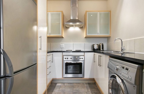 Century City Apartment | Manhattan 1003 - Two Bedroom Apartment, Sleeps 4