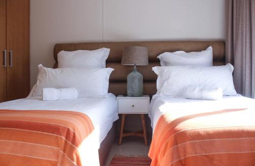 Century City Apartment | Manhattan Suite-Canal Walk Mall