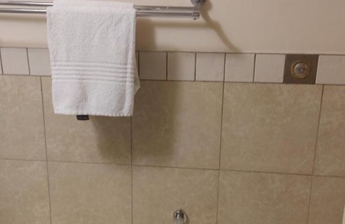 Downtown Johannesburg Apartment | Mapungubwe hotel Room 221