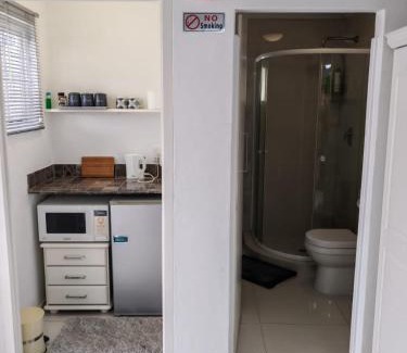 Durban North Apartment | Marula Guest House Unit 1