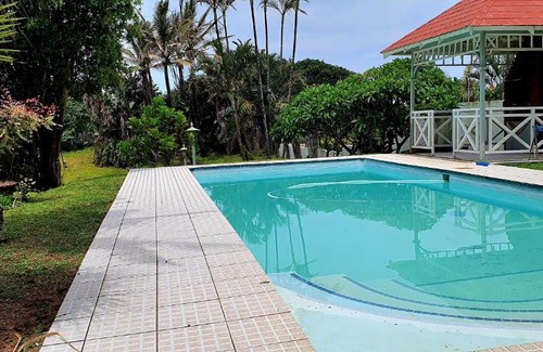 Ramsgate Beach House | Meyershof - Sleeps 12 - Ideal Holiday Home Destination