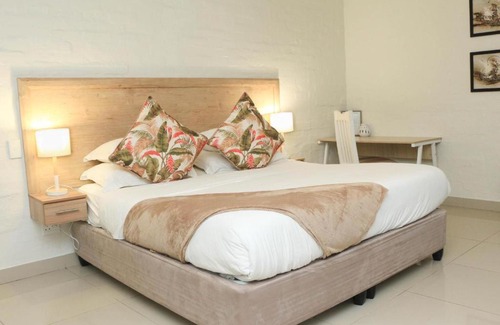 Athlone Apartment | Milkwood Beach Apartments
