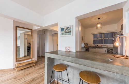 Sea Point Apartment | Modern Space Footsteps from Sea Point Promenade