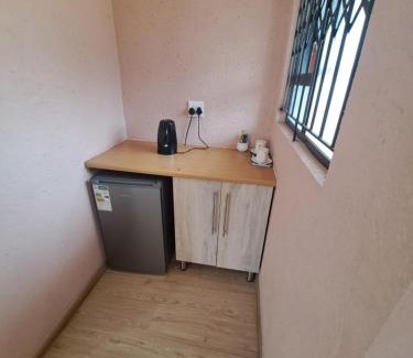 Kareeberg Apartment | Monarch Guest House