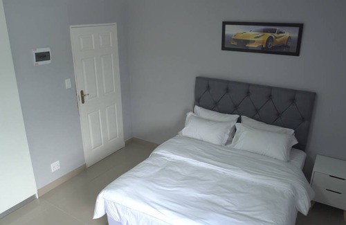 Cape Town House | Motel ∙ 34 guests