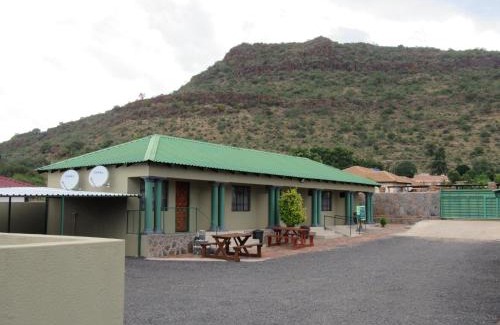 Kareeberg Apartment | Motse River Lodge R37 Road
