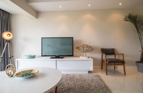 Mouille Point Apartment | Mouille Point Apartments