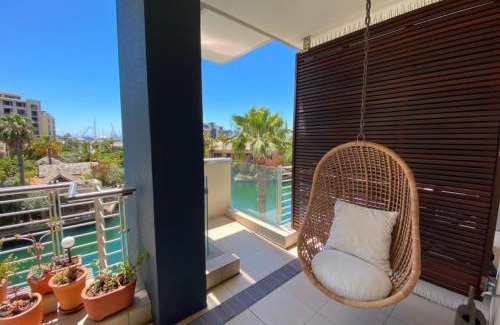 Victoria and Alfred Waterfront Apartment | Mountain Marina Luxury Apartments