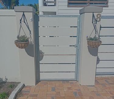 Hermanus Heights House | Mountain View