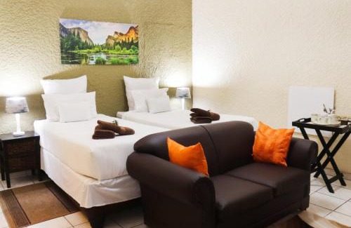 Farrarmere Bed & Breakfast | Moye Guest House
