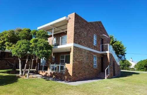 Still Bay Apartment | Muir Holiday Apartments