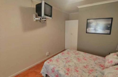 Goodwood Apartment | N-One Self Catering
