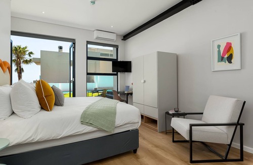 Camps Bay House | Neighbourgood First Crescent