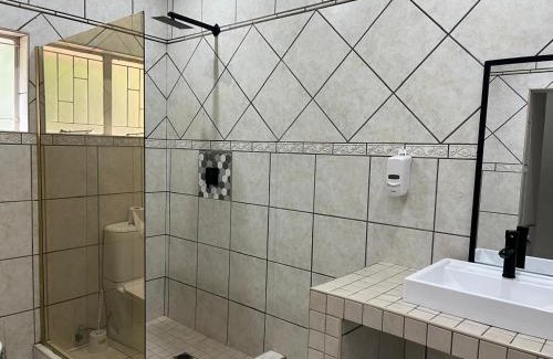 Nelspruit House | NelsBNB