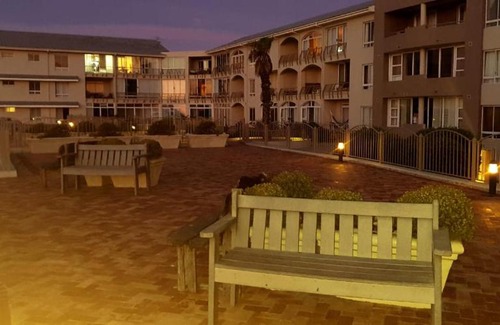Lagoon Beach Apartment | Neptune Isle 110