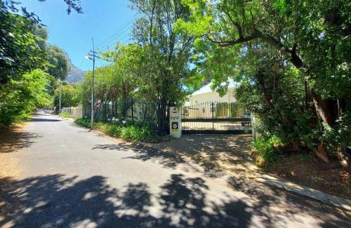 Newlands House | Newlands Guest House