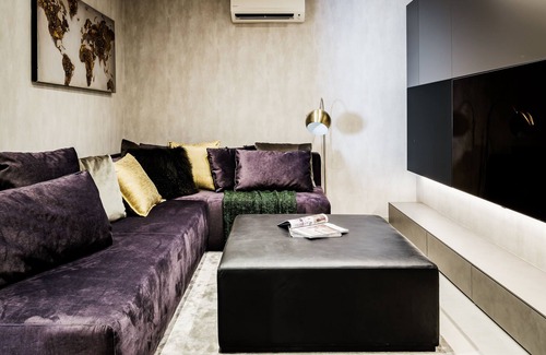 Camps Bay Apartment | Newly renovated, furnished, 3 bedroom, 3.5 bathroom apt, stunning ocean views