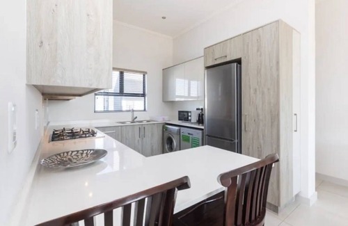 Greater Johannesburg Metropolitan Area Apartment | No loadshedding worries! Best long stay rates!