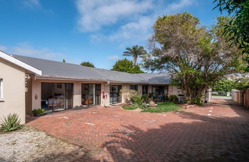 Plettenberg Bay Hostel | Nothando Backpackers Lodge