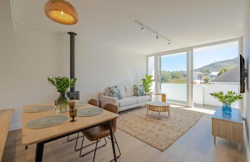 Hermanus City-Centre Apartment | Oakwood Hermanus