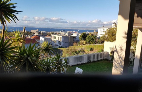 Green Point House | Ocean View Gardens