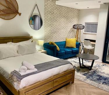 Century City Apartment | On Park Century City Cozy Apartment