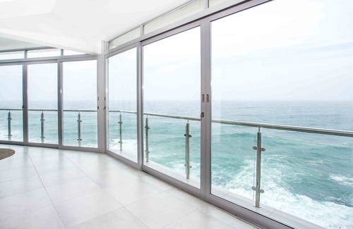 Sheffield Beach Apartment | On The Rocks in Sheffield Beach