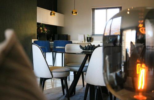 Greater Johannesburg Metropolitan Area Apartment | One Hyde Park - Sandton