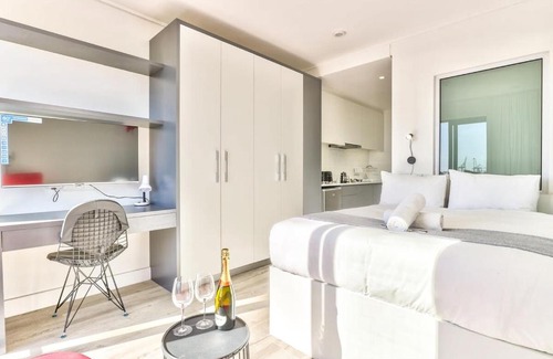 Cape Town City Centre Apartment | One On Albert With Parking