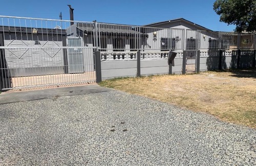 Cape Town House | Oostenberg VIP Guest House