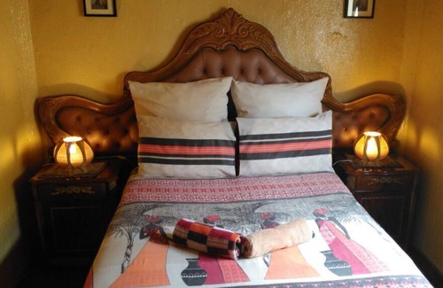 Greater Johannesburg Metropolitan Area Hostel | Orlando West Guest House - Hostel