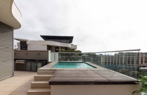 Victoria and Alfred Waterfront Apartment | Panoramic Views 3 Bedroom Kylemore 701