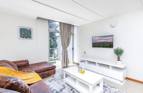 Sandown Apartment | Peaceful Getaway Apartment 2-Bedroom