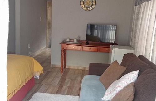 Greater Johannesburg Metropolitan Area Apartment | Peaceful place