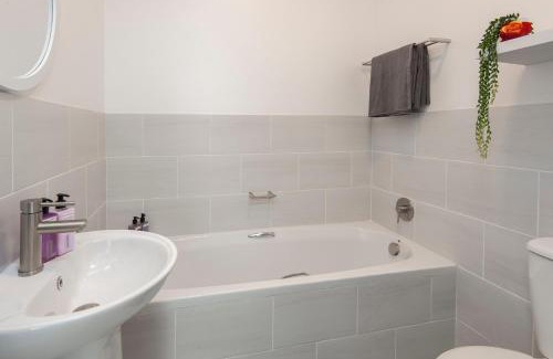 Westcliff Apartment | Perlemoen Apartments