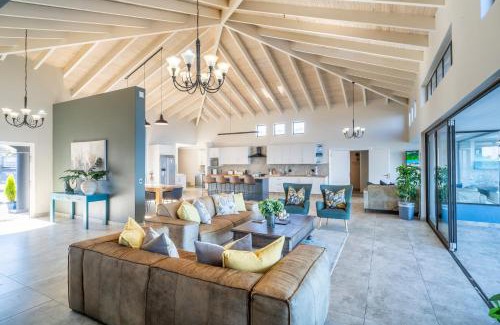 Knysna House | Pezula's - Paradise on the sea