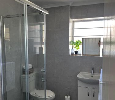 Pinelands Apartment | Pinelands One-bedroom Apartment
