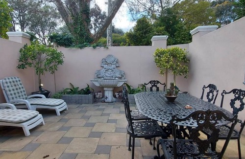 Somerset West Apartment | Platinum Suite with private terrace! For 2 guests - Roosboom Luxury Apartment