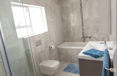 Bloubergstrand Resort | Private room ∙ 1 guest