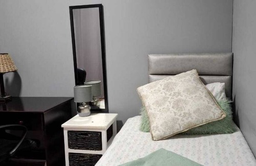 Plumstead Resort | Private room ∙ 1 guest