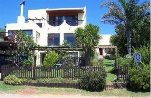 Wavecrest Resort | Private room ∙ 2 guests