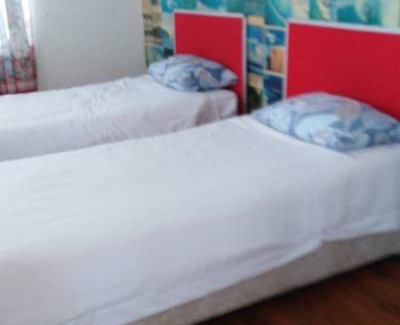 Muizenberg Resort | Private room ∙ 3 guests